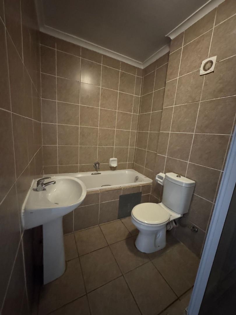 To Let 2 Bedroom Property for Rent in Fairview Golf Estate Western Cape